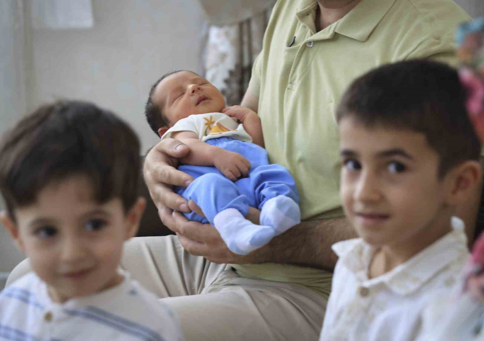 İspanya’dan gelen kan, anne ve bebeğini hayata bağladı