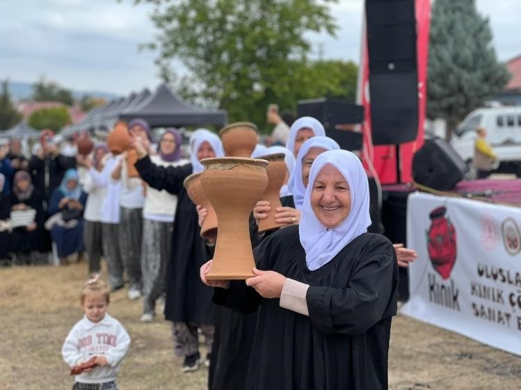 Pazaryeri’nde toprağın sanata dönüştüğü festival