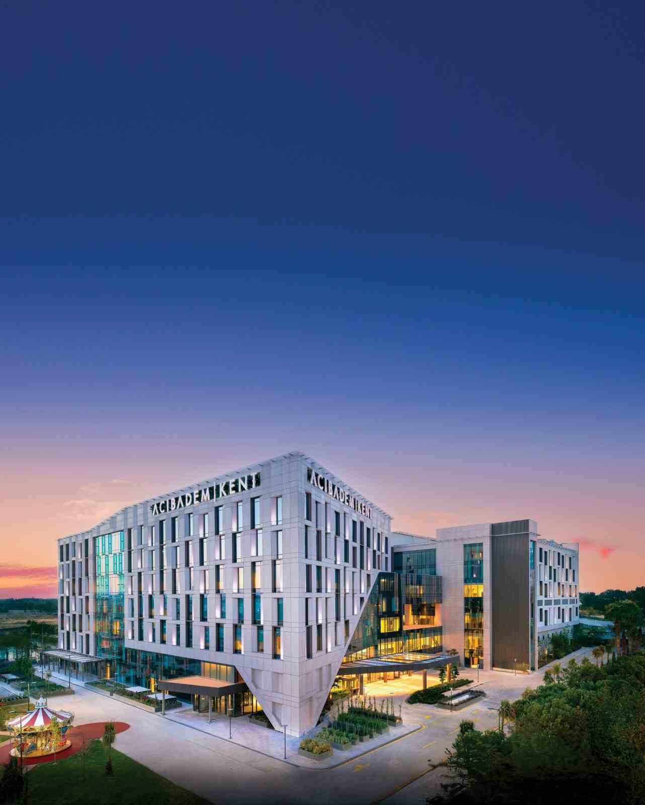 Acıbadem Kent Hastanesi, b&uuml;y&uuml;d&uuml; ve yenilendi
