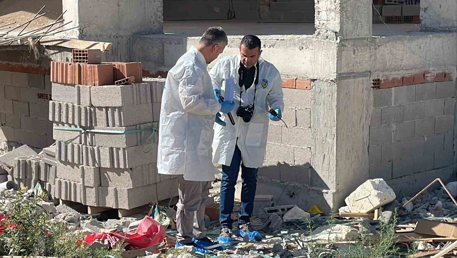 İnşaat alanında yerde yatar vaziyette bulunan yaşlı kadın kurtarılamadı