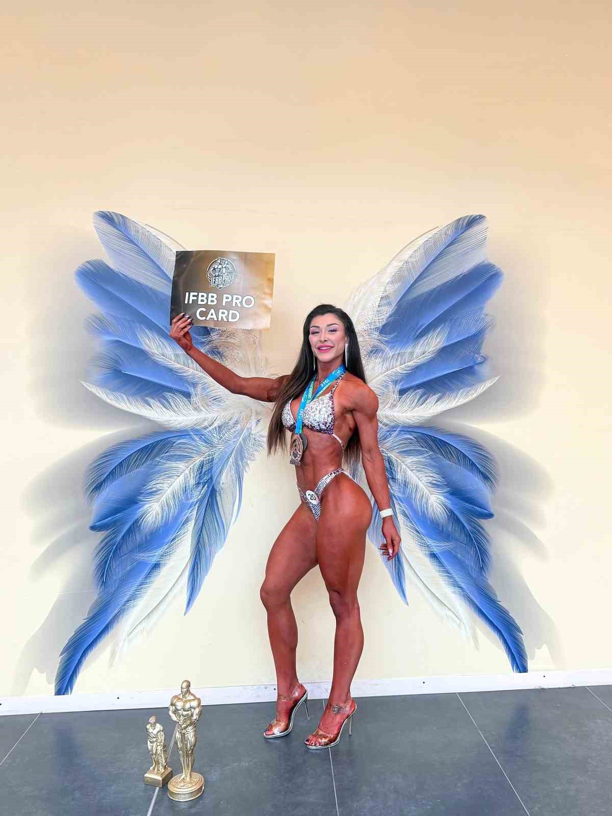 Tavsiye &uuml;zerine başladı şimdi T&uuml;rkiye&rsquo;yi temsil ediyor
