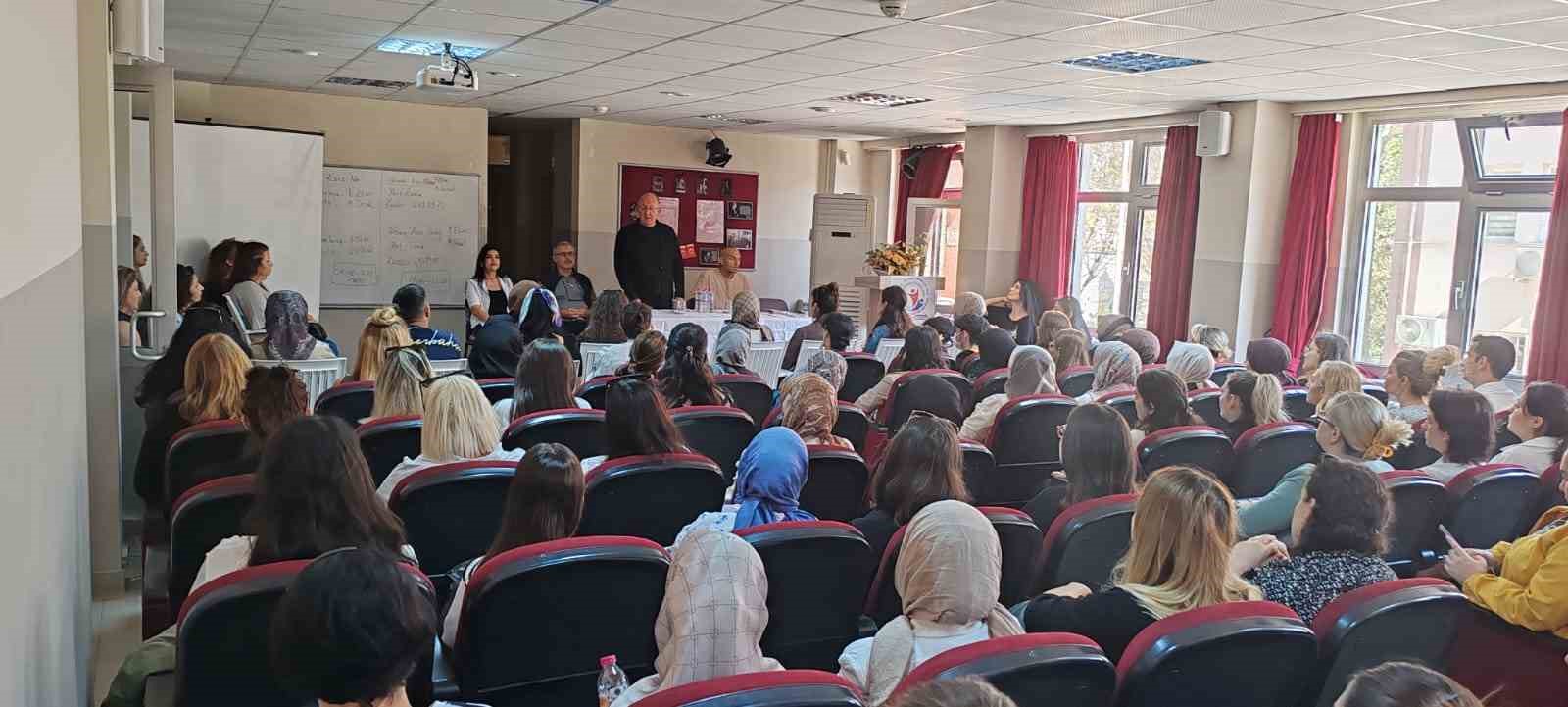 Bandırma HEM’de usta öğreticiler bilgilendirildi