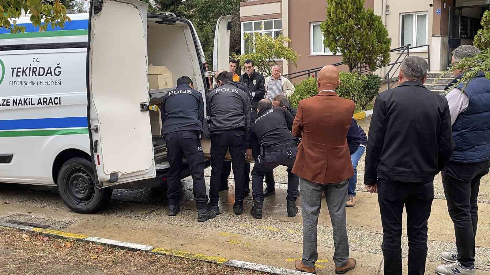 Kapaklı’da 57 yaşındaki adam ölü bulundu