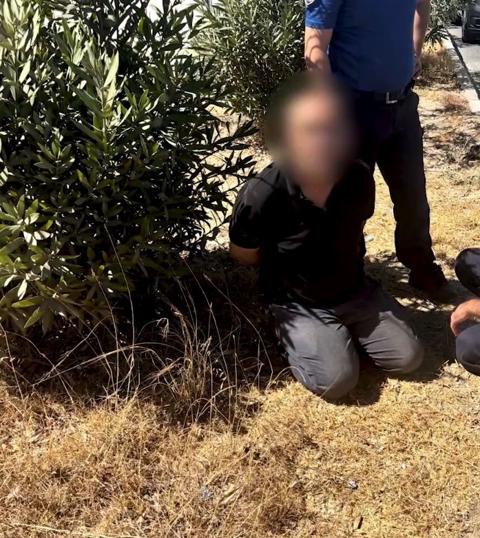 Antalya&rsquo;da silahlı su&ccedil; &ouml;rg&uuml;t&uuml;ne eş zamanlı operasyon: 7 g&ouml;zaltı
