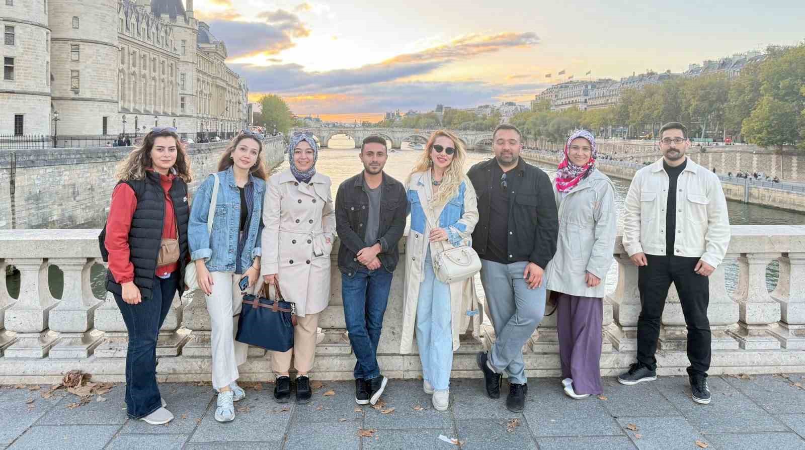 Aile ve Sosyal Hizmetler İl M&uuml;d&uuml;rl&uuml;ğ&uuml;, Paris&rsquo;te &rsquo;Gen&ccedil;lik Değişimi Projesi&rsquo;ni tamamladı
