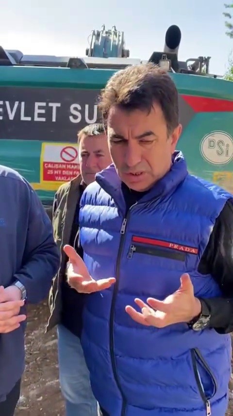 İspir&rsquo;de heyelan krizi