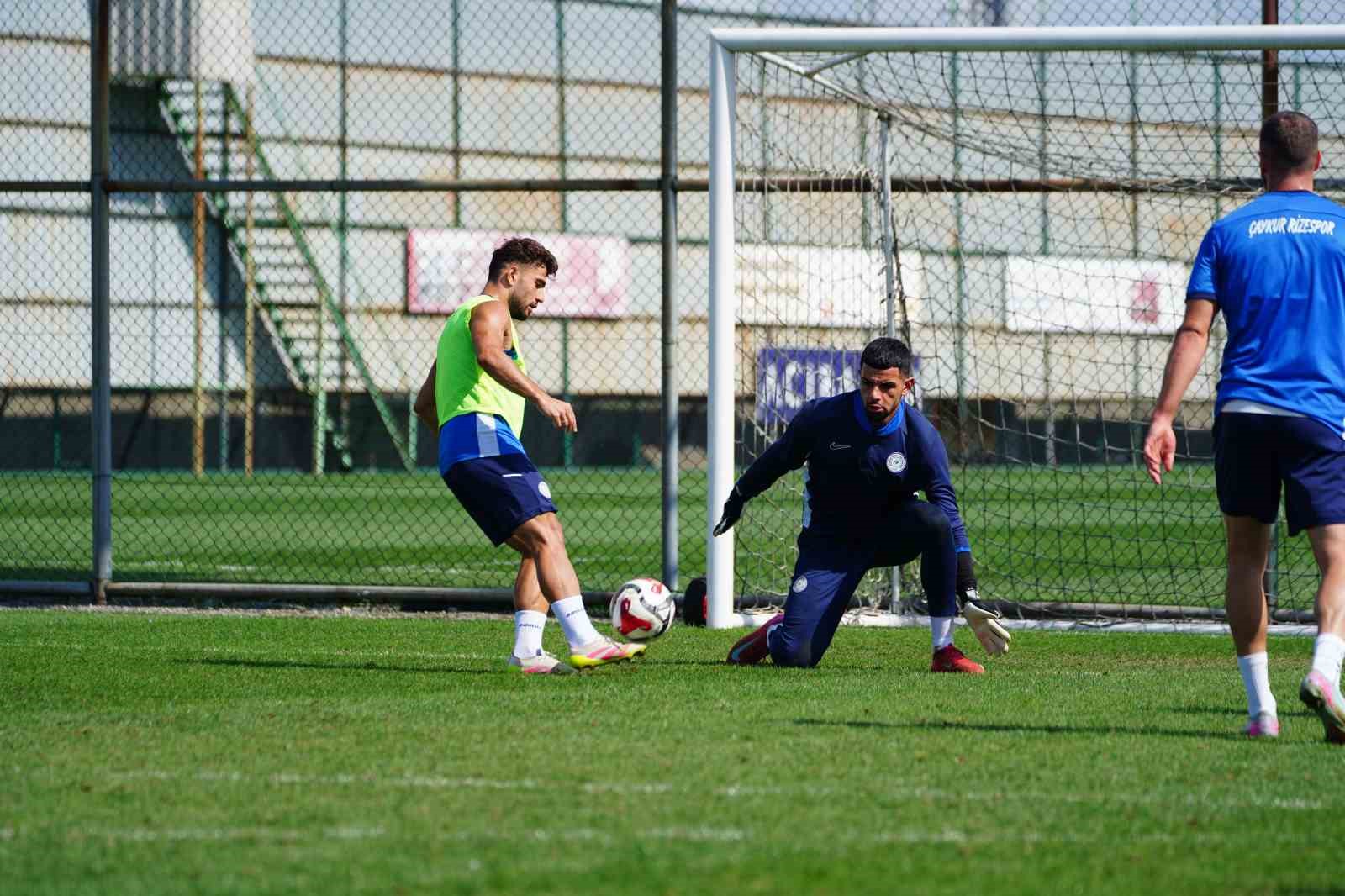 Çaykur Rizespor, Antalyaspor maçı hazırlıklarına başladı