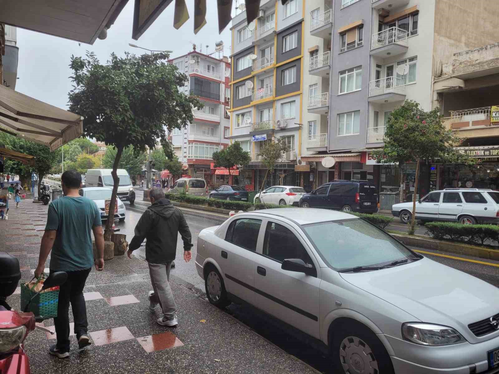 Aydın 4 ay sonra yağmur yüzü gördü