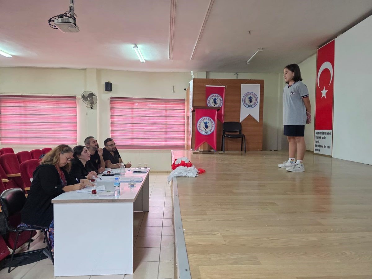 Efeler’de geleceğin tiyatrocuları için seçmeler sürüyor