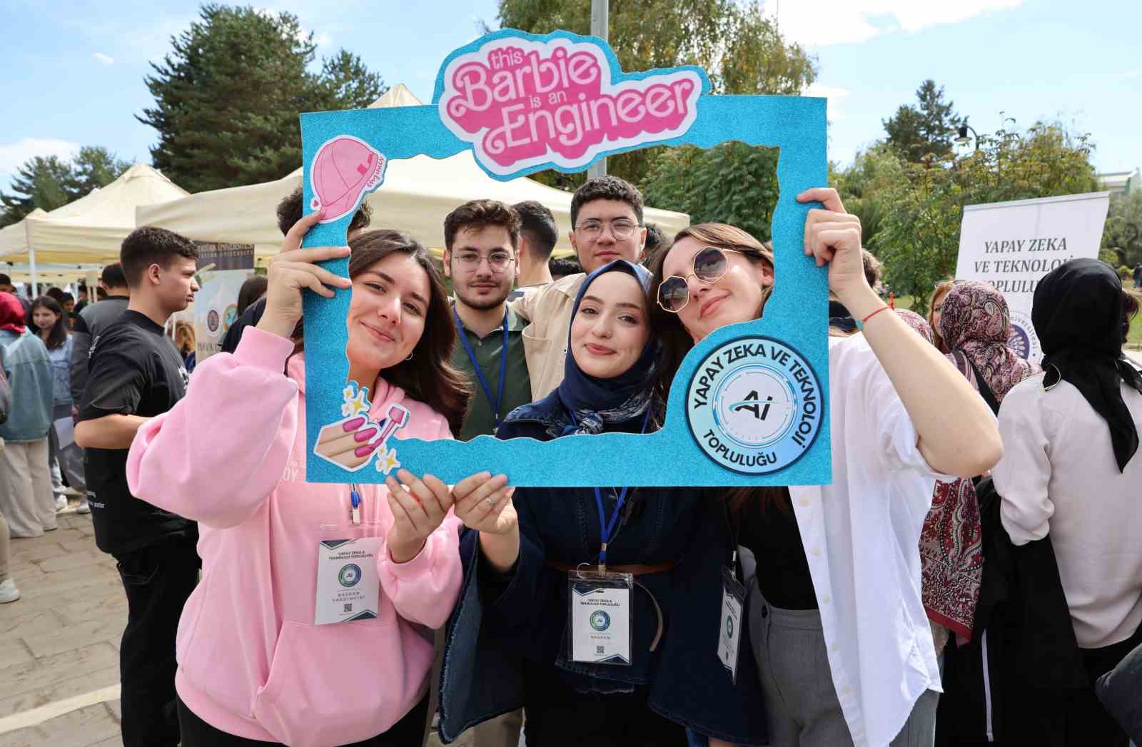 Atatürk Üniversitesi’nde "Kampüse hoş geldin" oryantasyon programı başladı