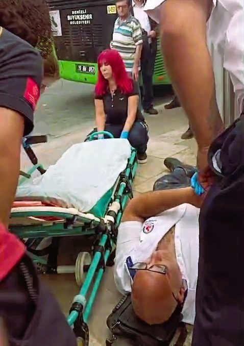 Mesaiye gelen otobüs şoförü yere yığıldı