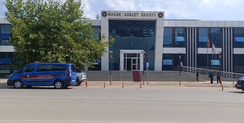 Burdur’da polise saldıran koca tutuklandı, karısı adli kontrolle serbest