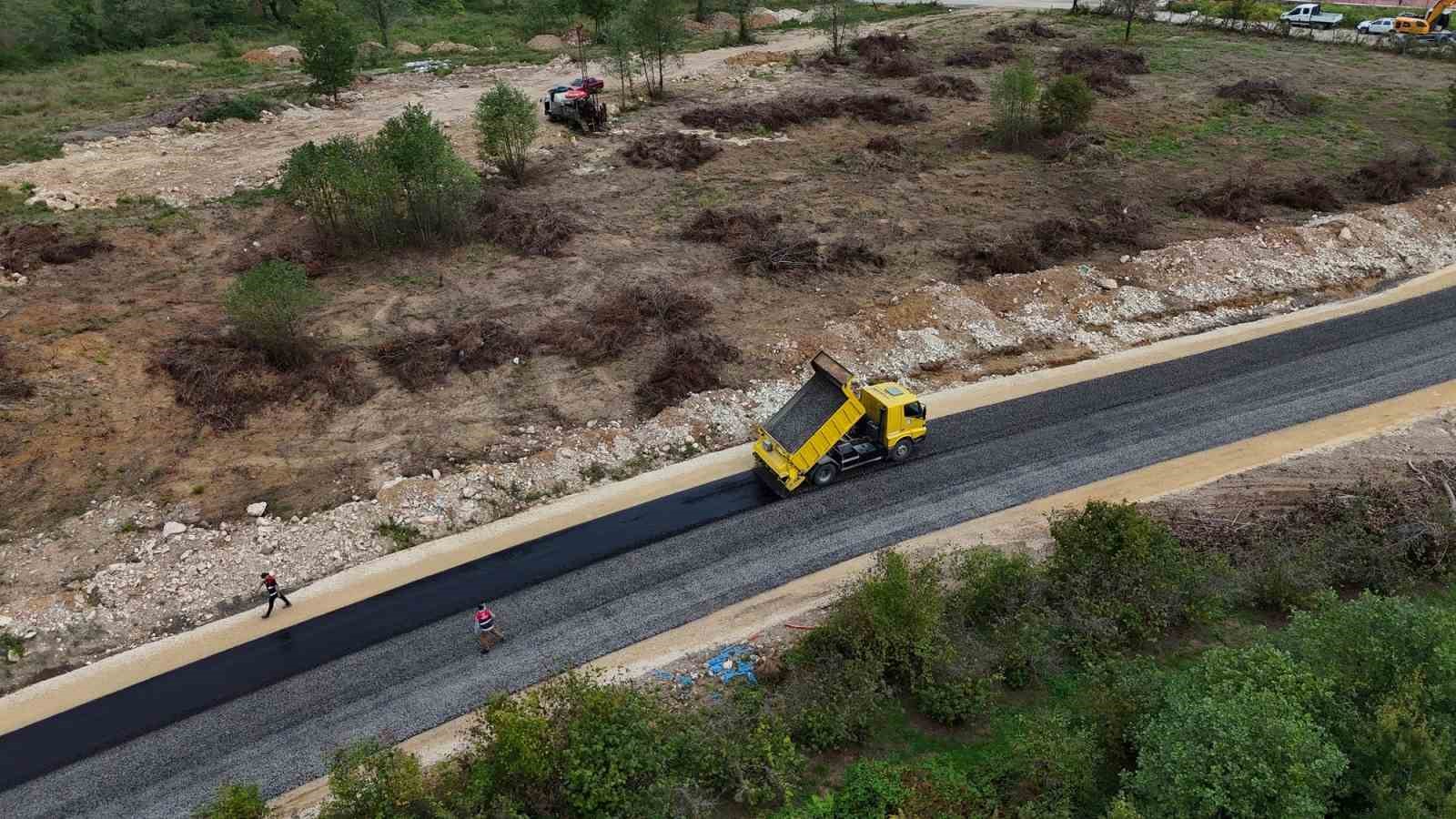 Ordu&rsquo;da sıcak asfalt &ccedil;alışmaları s&uuml;r&uuml;yor
