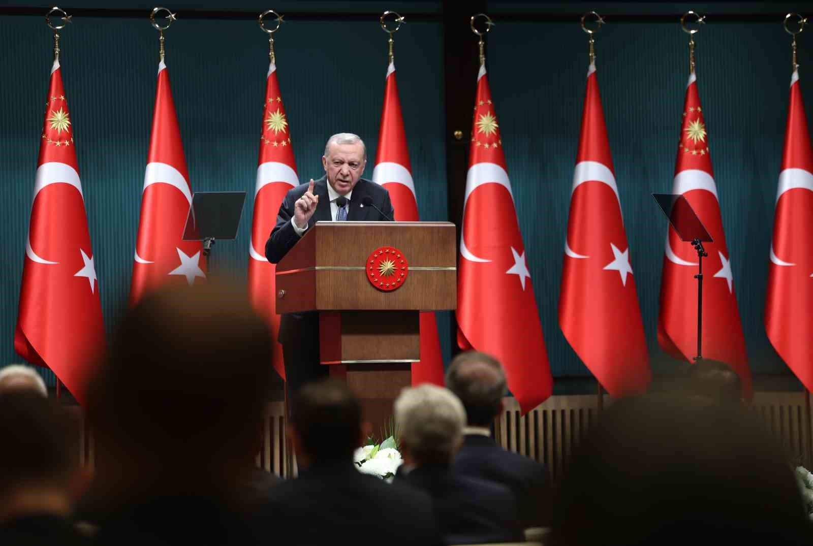 Cumhurbaşkanı Erdoğan&rsquo;dan 500 bin sosyal konut m&uuml;jdesi
