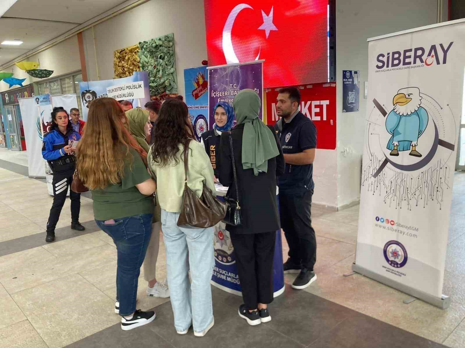 Üniversite öğrencilerine KADES uygulaması anlatıldı

