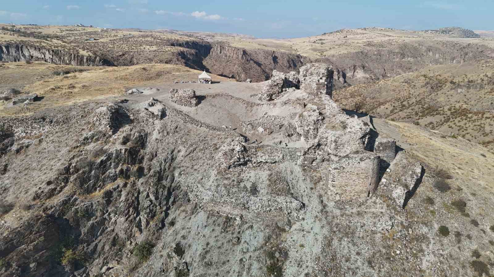 Galatlar’dan kalan Adaören Kalesi’nin sırları gün yüzüne çıkıyor