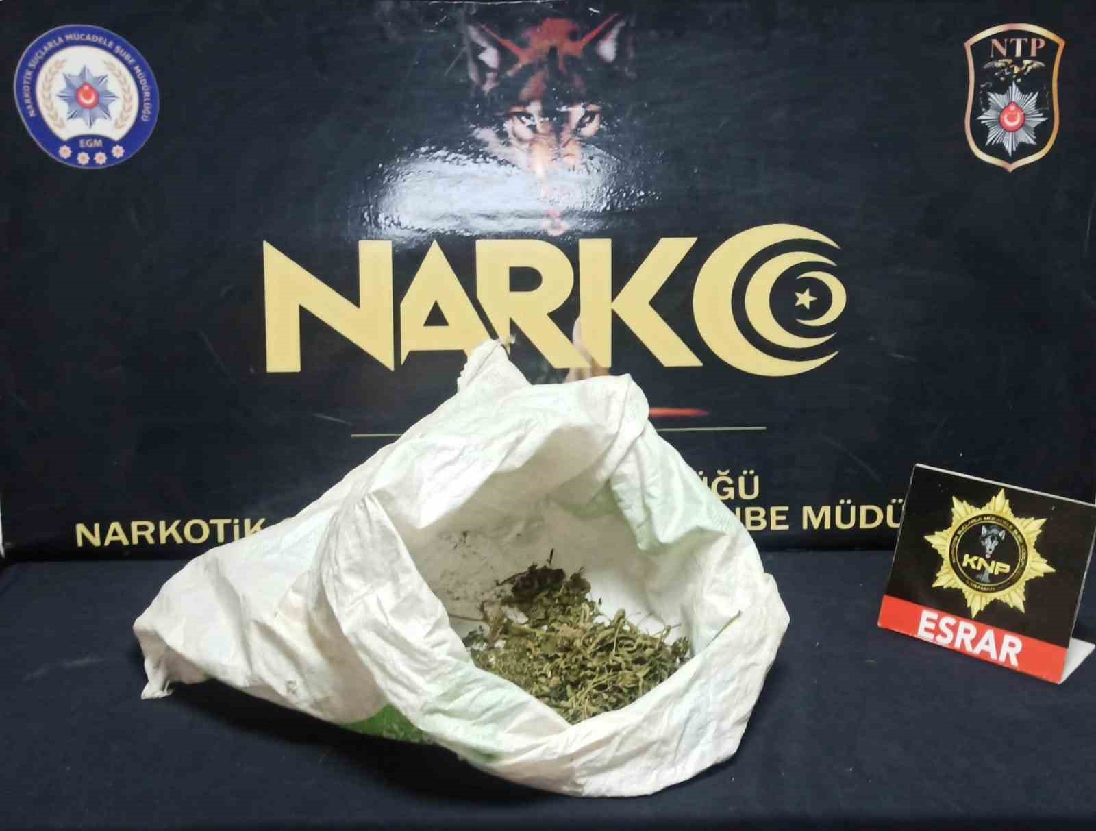 Karaman’da uyuşturucu ve ruhsatsız silahlar ele geçirildi: 8 kişi tutuklandı
