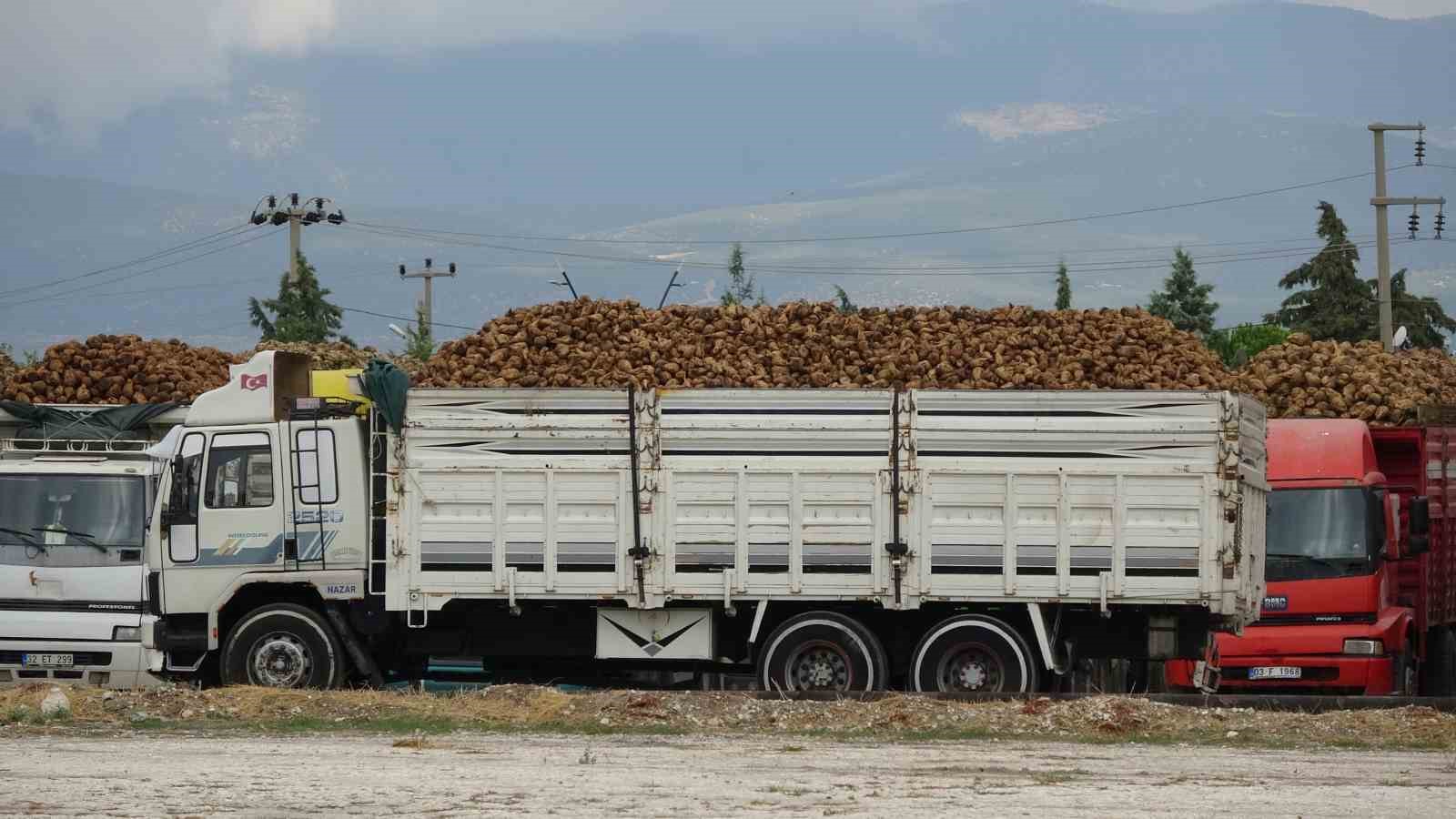 Burdur’da yaklaşık 700 bin ton şeker pancarı işlenecek