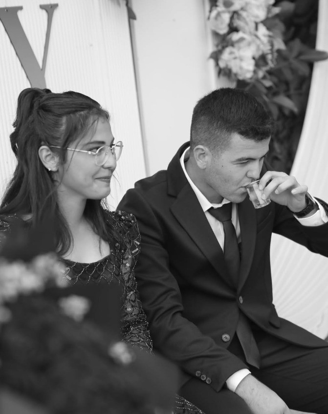 Mutluluklarından geriye fotoğraflar kaldı: Talihsiz kazalar geçirip ölen genç toprağa verildi
