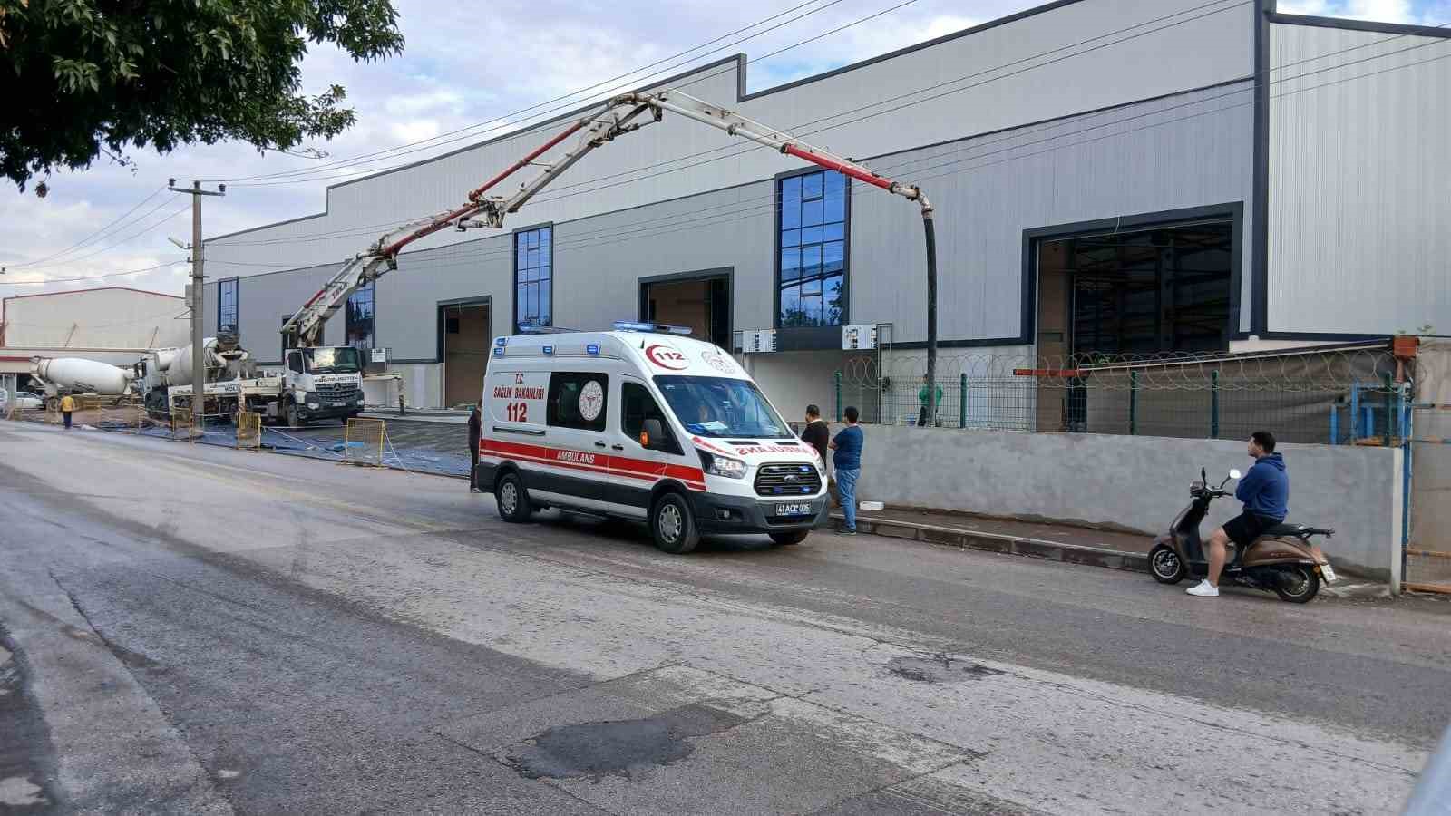 Kocaeli’de fabrika inşaatında akıma kapılan işçi ağır yaralandı