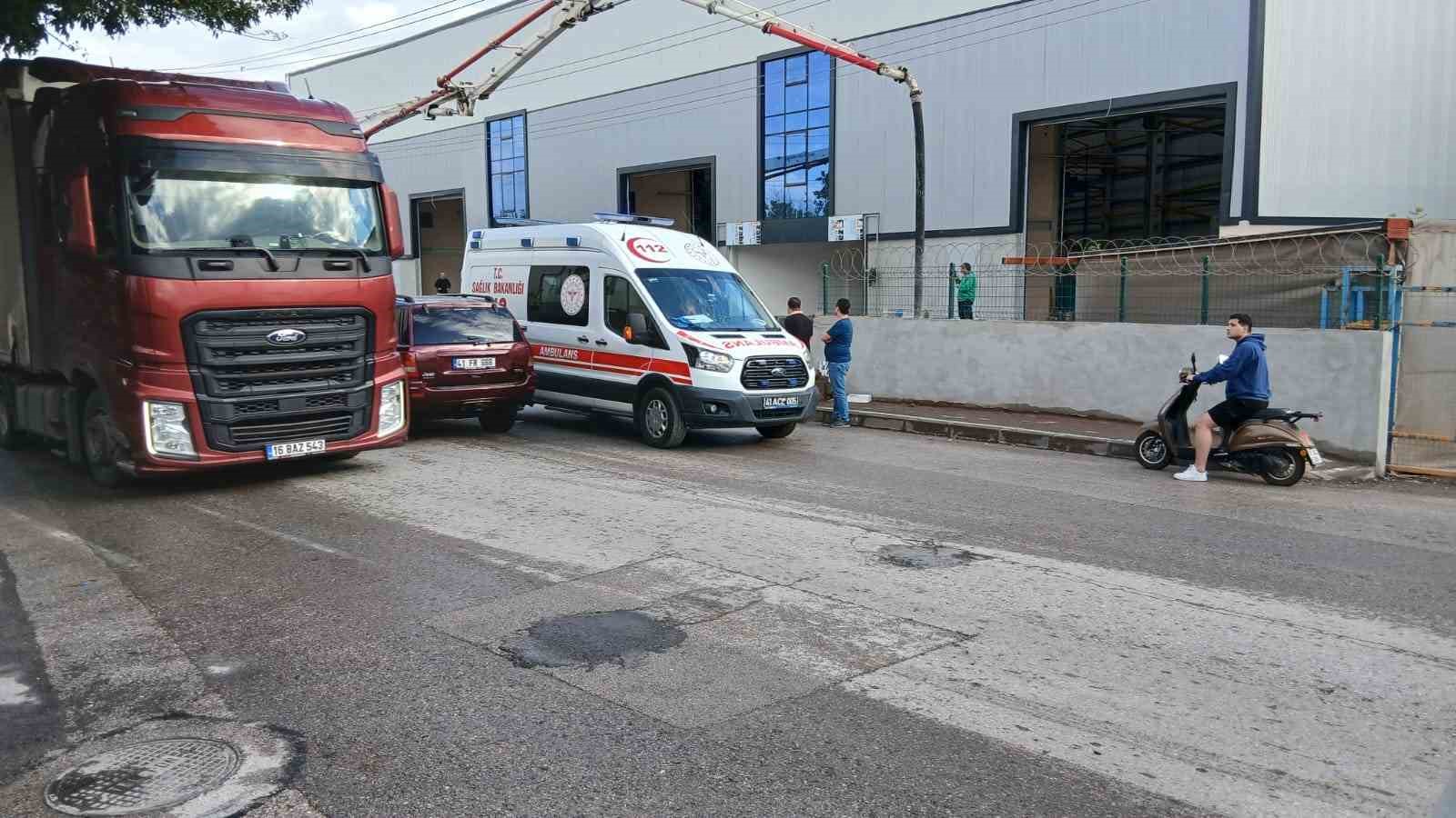 Kocaeli’de fabrika inşaatında akıma kapılan işçi ağır yaralandı