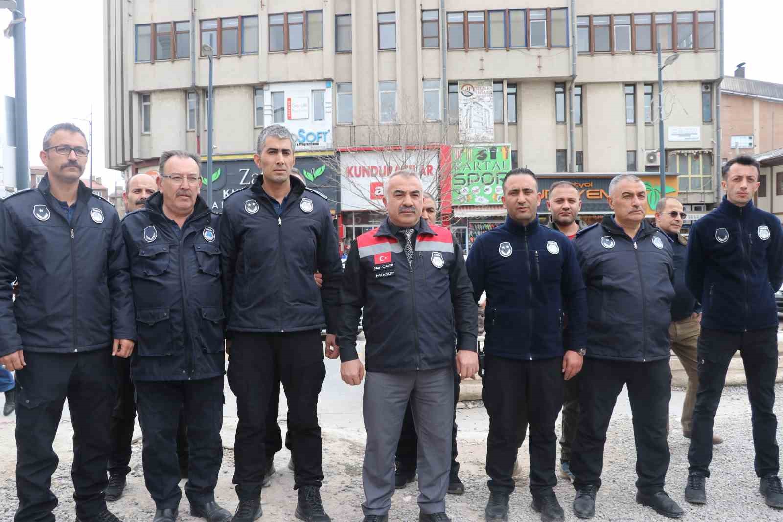 Zabıta ekipleri denetimlerini aralıksız s&uuml;rd&uuml;r&uuml;yor
