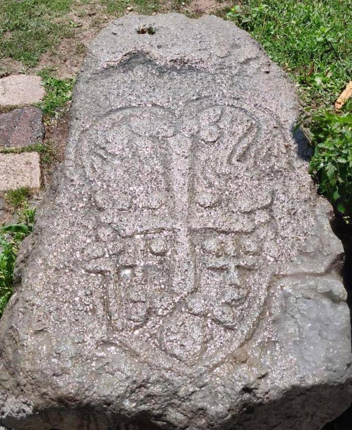 Van&rsquo;da 2 adet kabartma taş stel ele ge&ccedil;irildi
