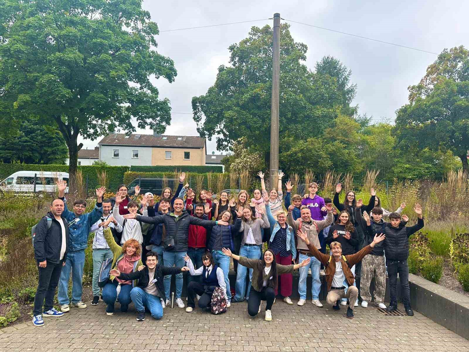 15 Temmuz Şehitler Fen lisesi Solingen’den döndü