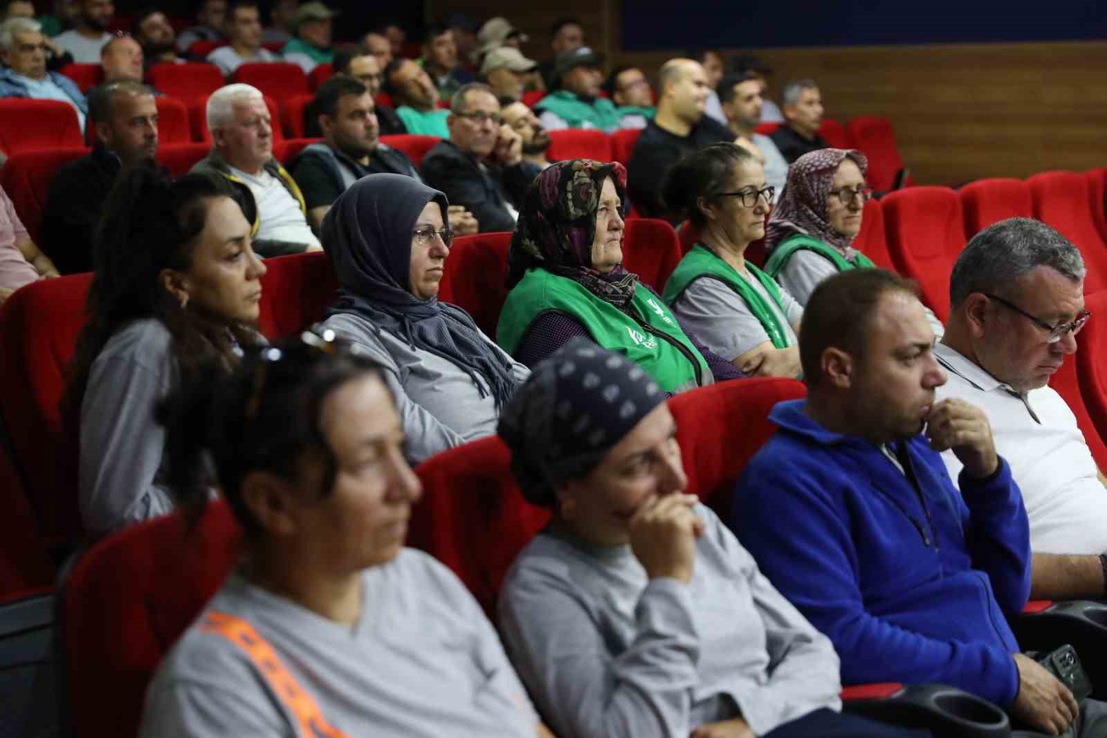 Aliağa’da vatandaşlara afet farkındalık ve ilk yardım eğitimi