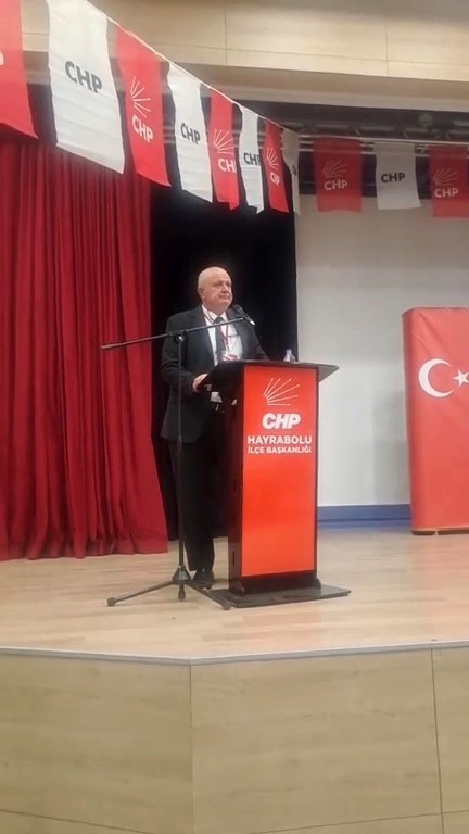 Hayrabolu Belediye Başkanı Tuncer Başoğlu CHP’den istifa etti