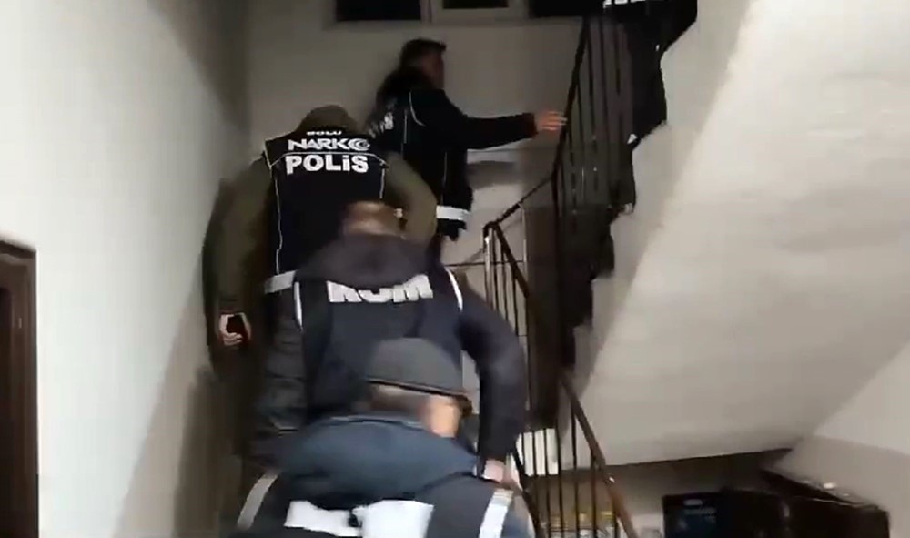 Bolu’da 21 kaçak göçmen yakalandı