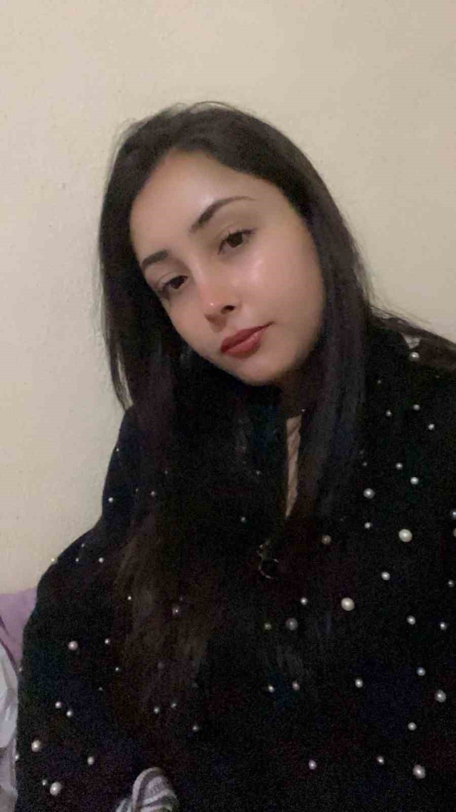 Kazada hayatını kaybeden gen&ccedil; kız gelinlikle uğurlandı
