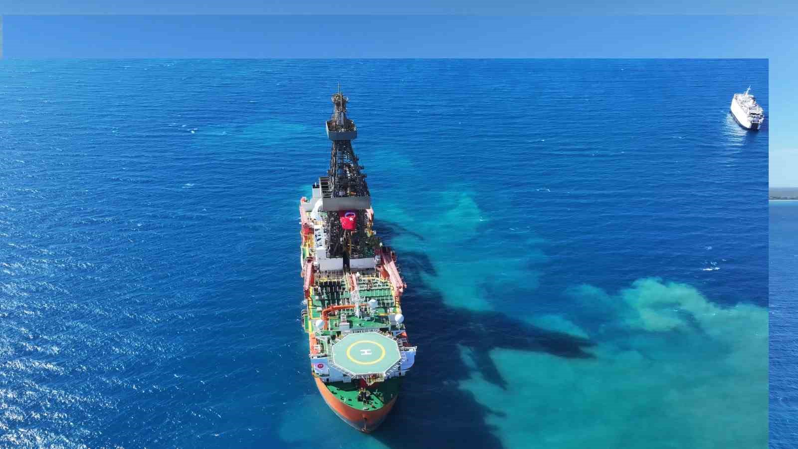 Enerji ve Tabii Kaynaklar Bakanı Bayraktar: "İki yeni sondaj gemimizden ilki Mersin Taşucu’na ulaştı"