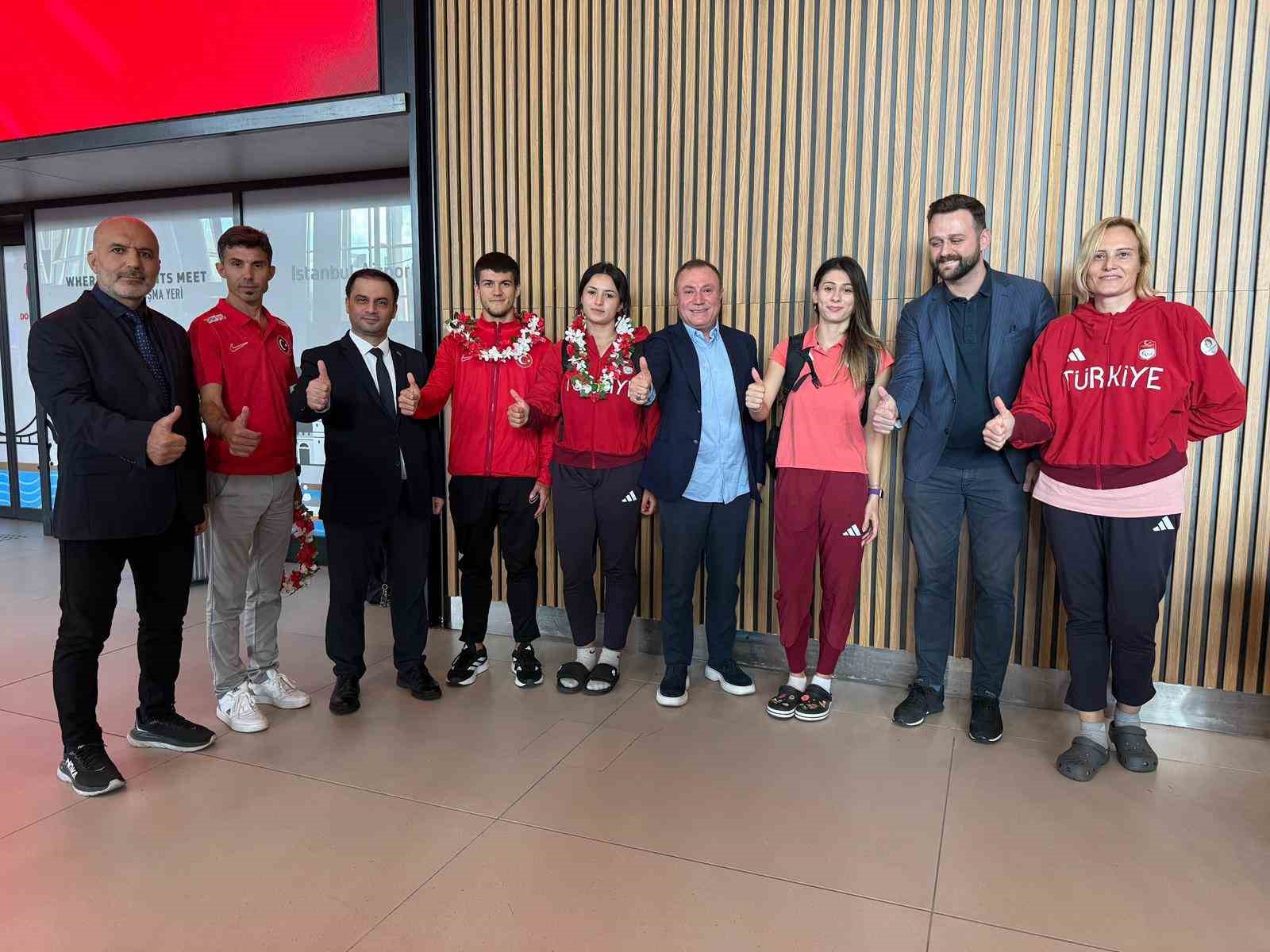 Para Atletizm Milli Takımı sporcuları yurda döndü