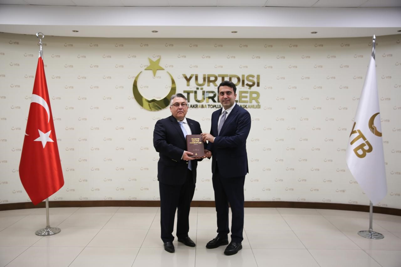 Rekt&ouml;r Prof. Dr. &Ouml;z&ouml;l&ccedil;er&rsquo;den YTB Başkanı Turus&rsquo;a ziyaret
