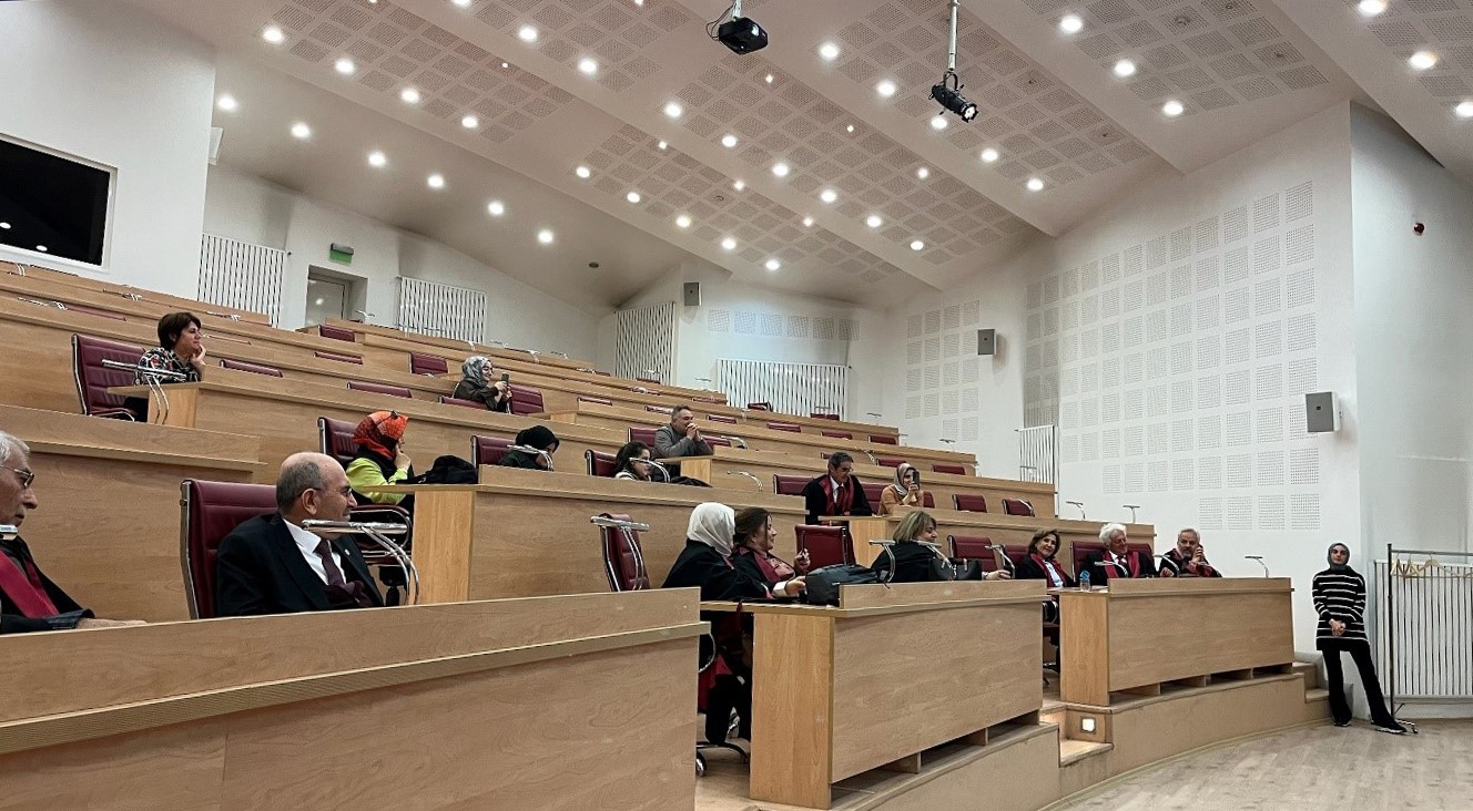 Kimya B&ouml;l&uuml;m&uuml; 1985 mezunları, 40. Yıl buluşmasında bir araya geldi
