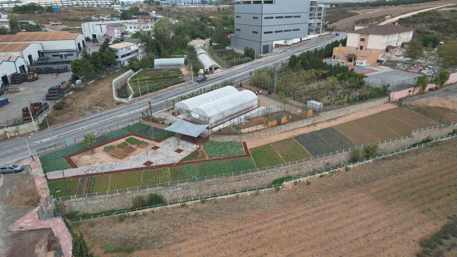 &Ccedil;ayırova&rsquo;da vatandaşları toprakla buluşturacak proje yarın a&ccedil;ılıyor
