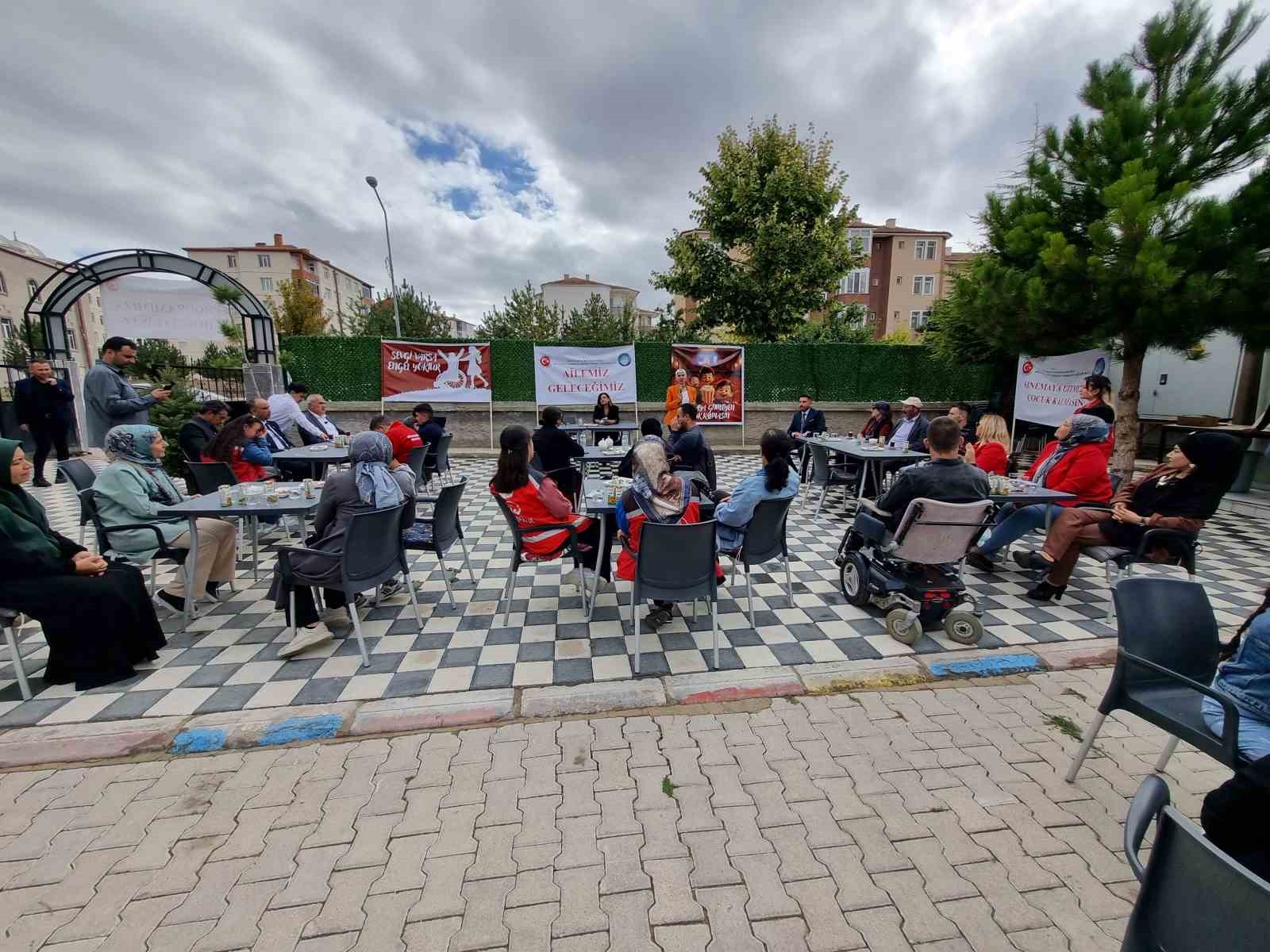 Boğazlıyan’da toplumsal dayanışmayı arttıracak protokolün ilk adımı ‘Engelsiz Cafe’ de atıldı