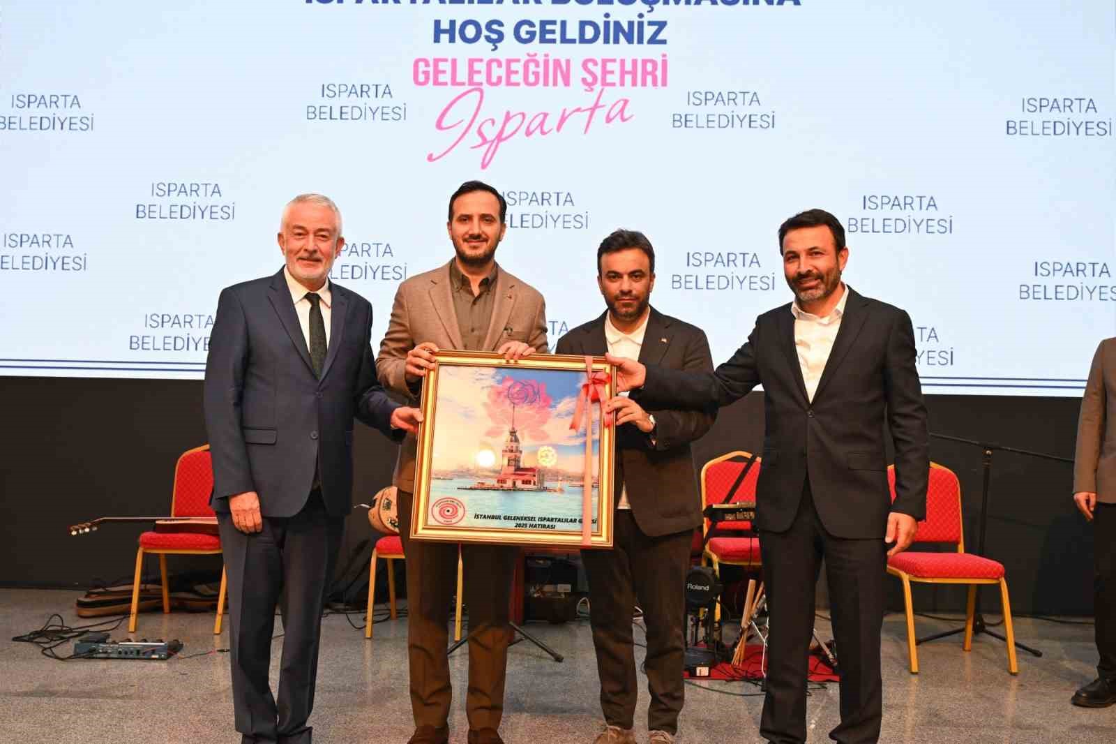 Isparta’nın gül kokusu İstanbul’a taşındı