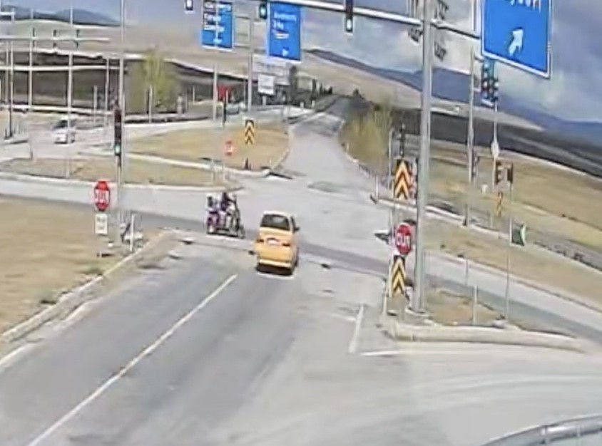 Çorum’da ticari taksi ile üç tekerlekli motosiklet çarpıştı: 1 yaralı