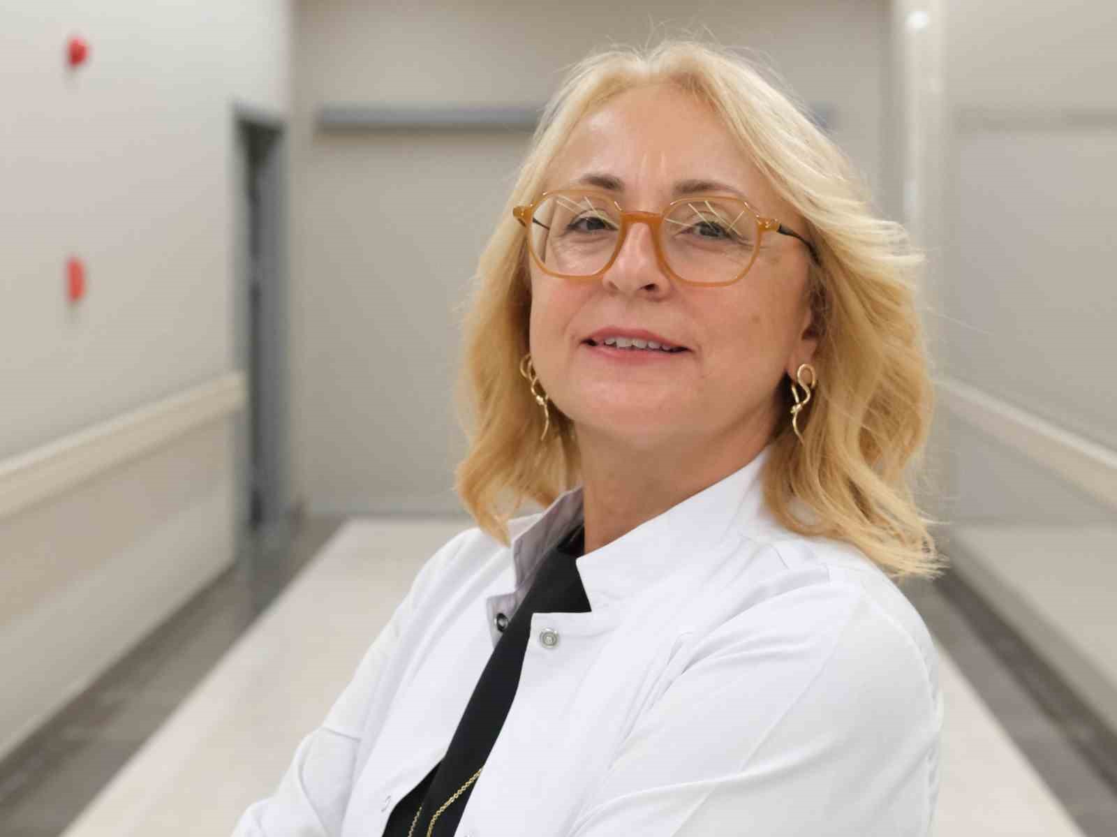 "Meme kanseri 20-40 yaştaki kadınlarda da görülebilir"