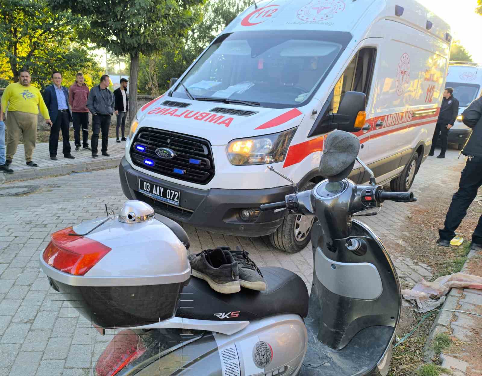 Hayatını kaybeden sürücüden geriye ayakkabıları kaldı