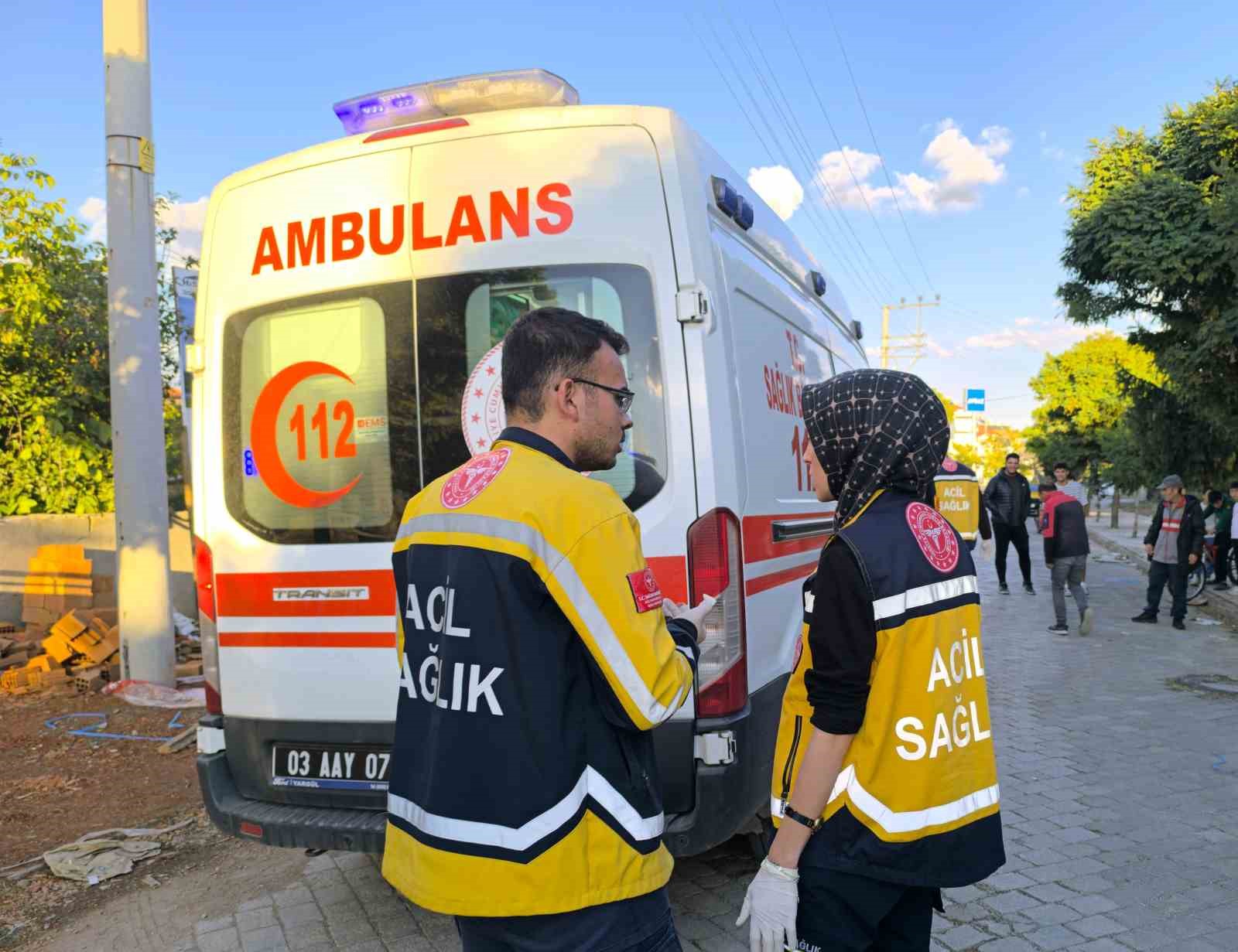 Hayatını kaybeden s&uuml;r&uuml;c&uuml;den geriye ayakkabıları kaldı
