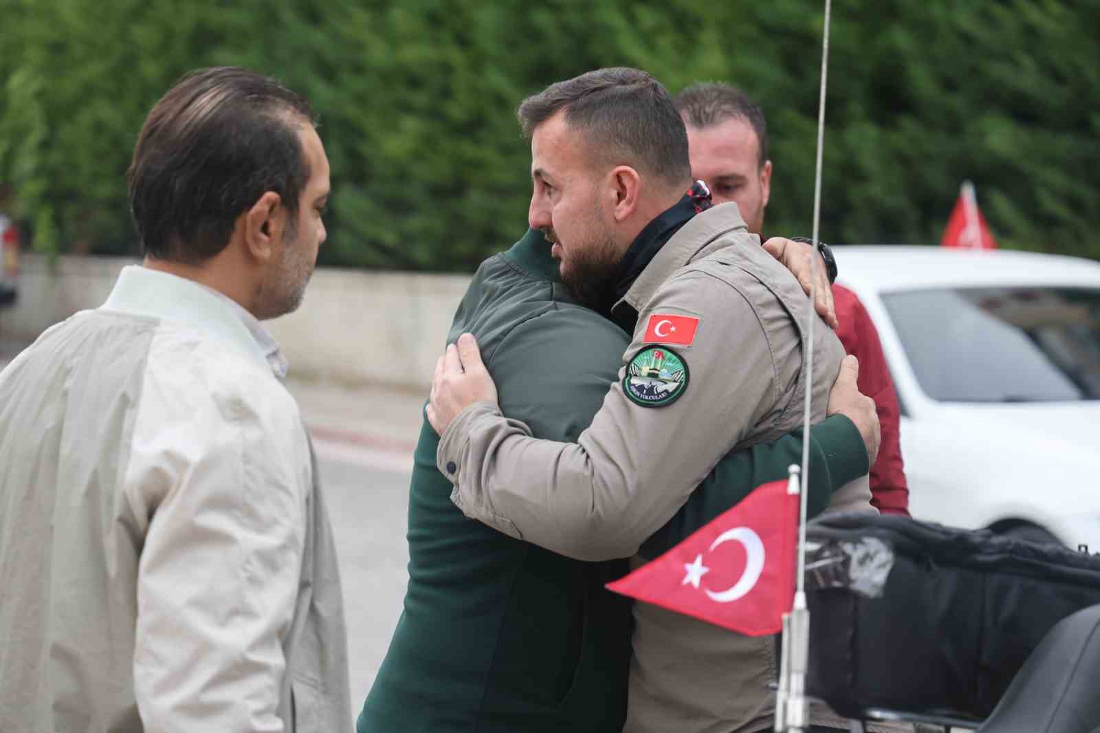 Tam 3 bin 707 kilometre: Motosikletle umreye gitmek için yola çıktı