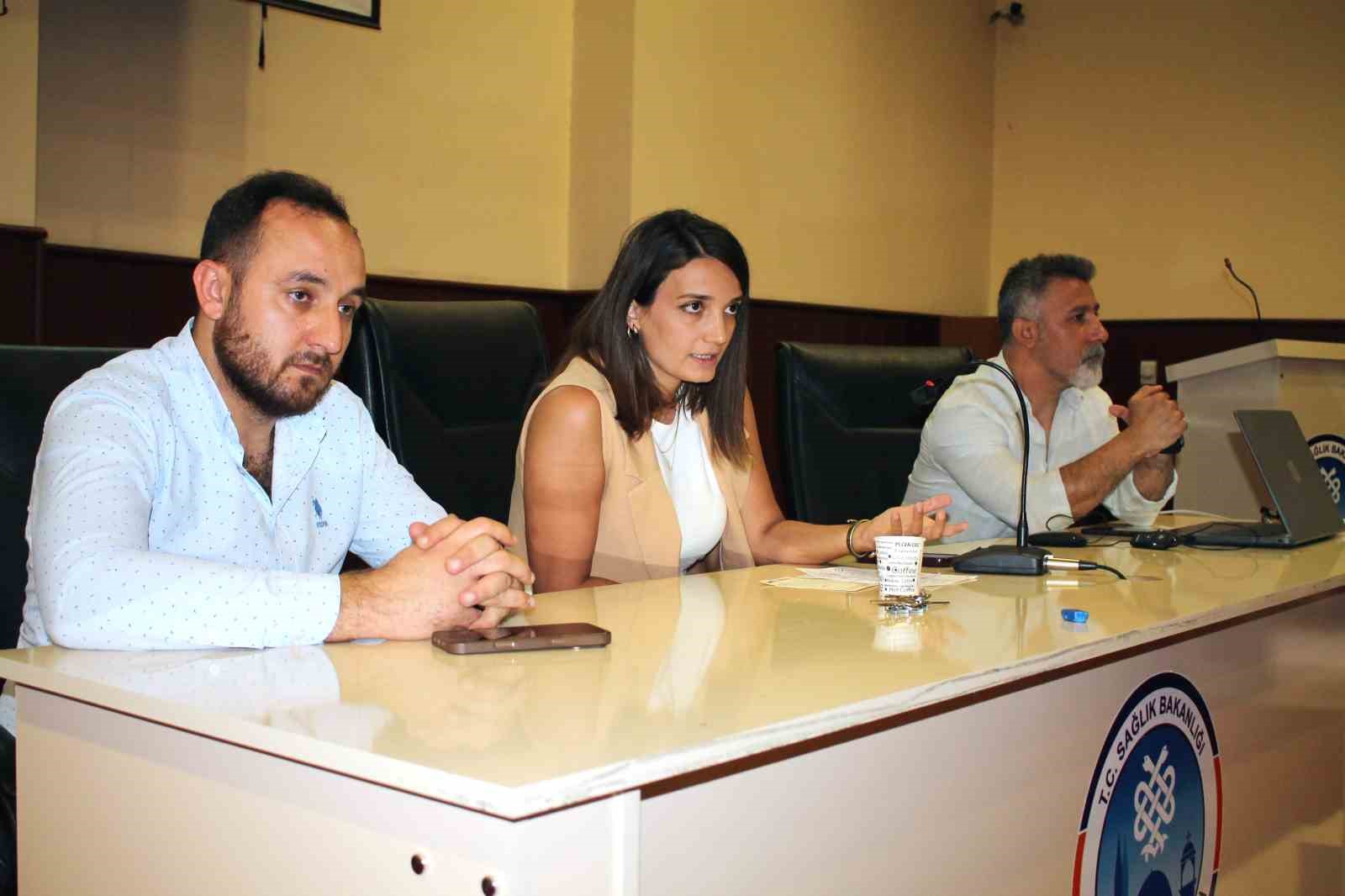 Midyat Devlet Hastanesinde personele eğitim programı düzenlendi