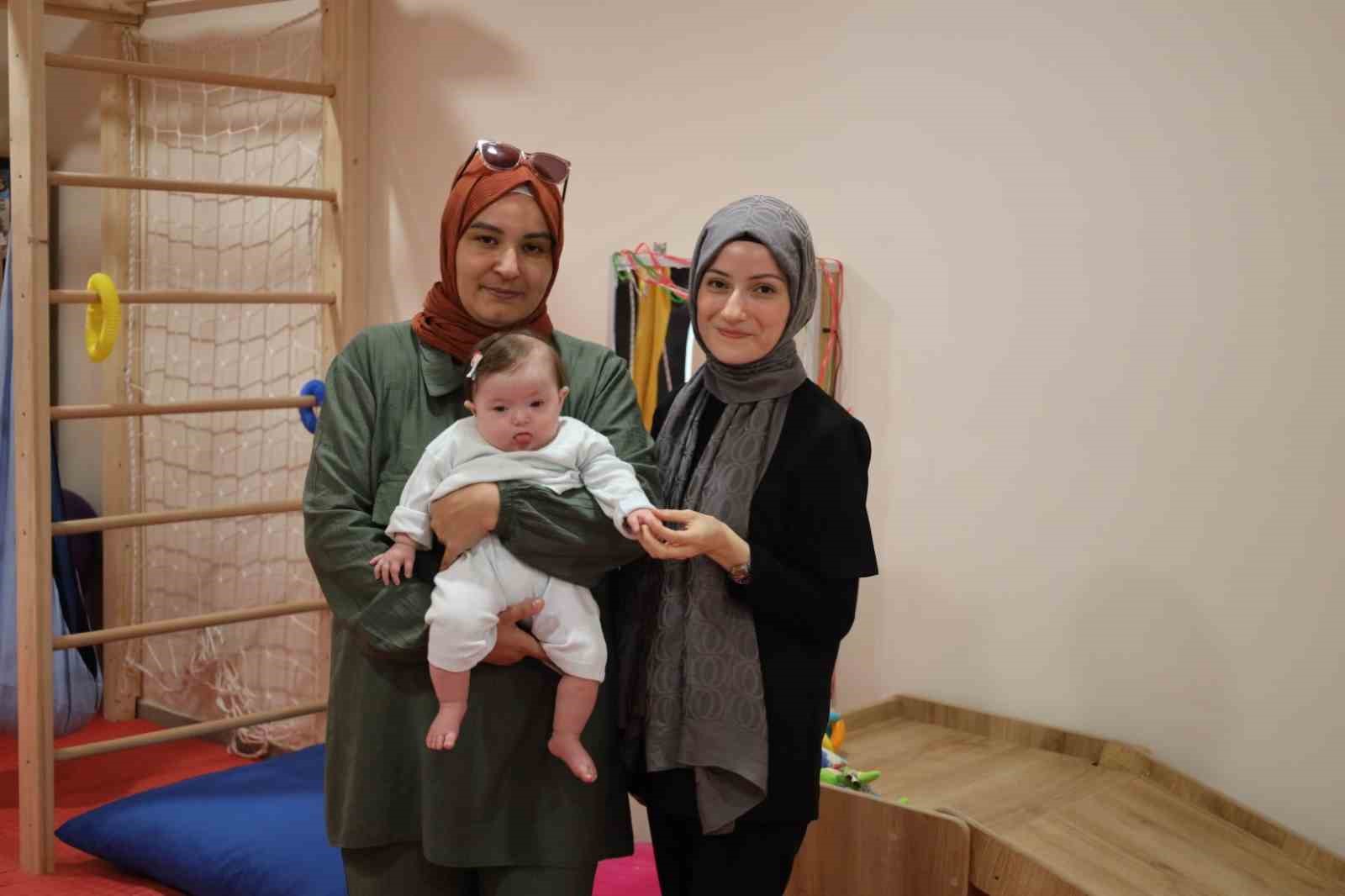 Hümeyra bebek Gonca’da engelleri aşıyor
