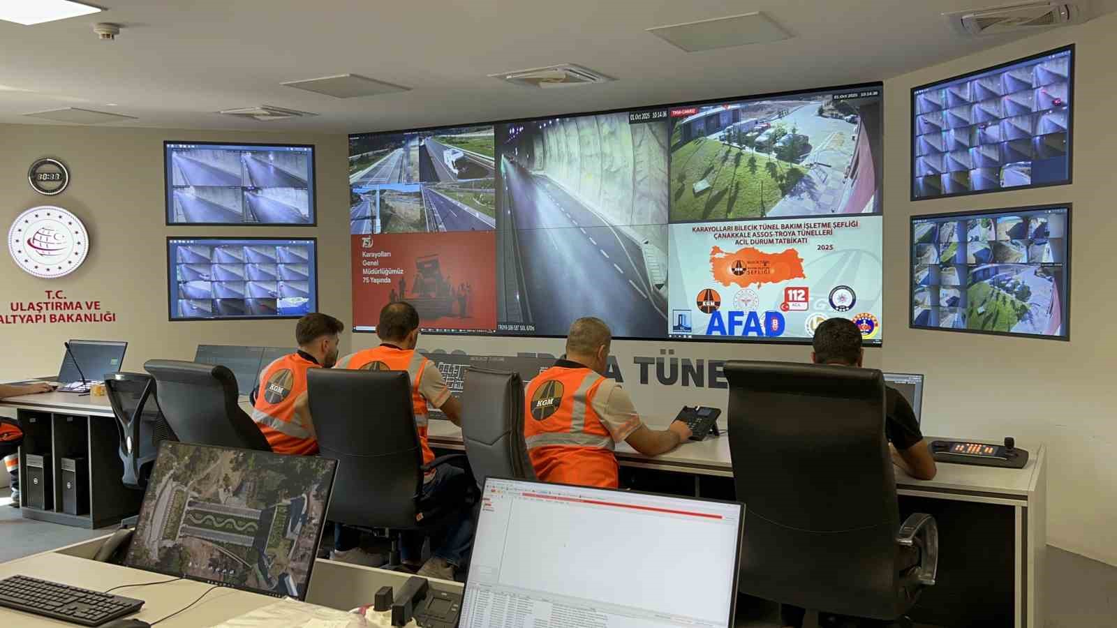 Troya T&uuml;neli&rsquo;nde trafik kazası tatbikatı
