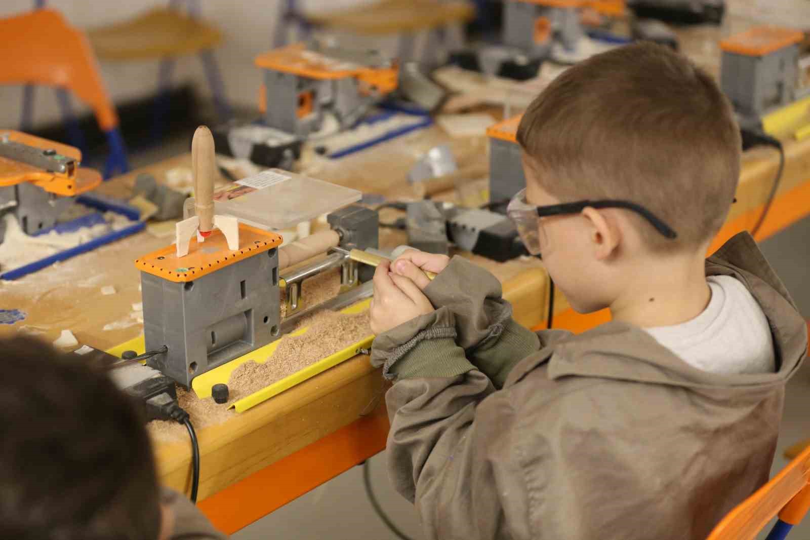 Antalya Bilim Merkezi&rsquo;nde at&ouml;lye &ccedil;alışmalarında yeni d&ouml;nem
