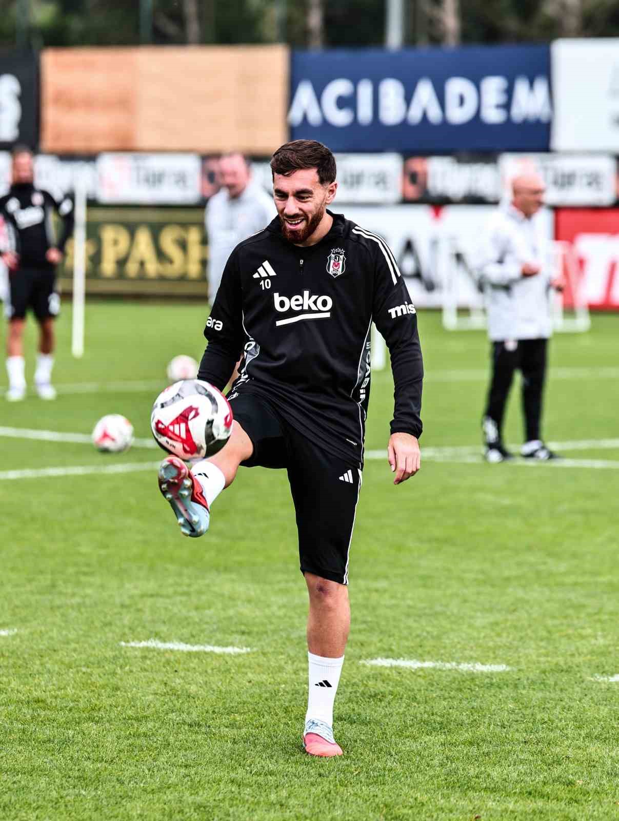 Beşiktaş’ta Galatasaray derbisinin hazırlıkları devam etti
