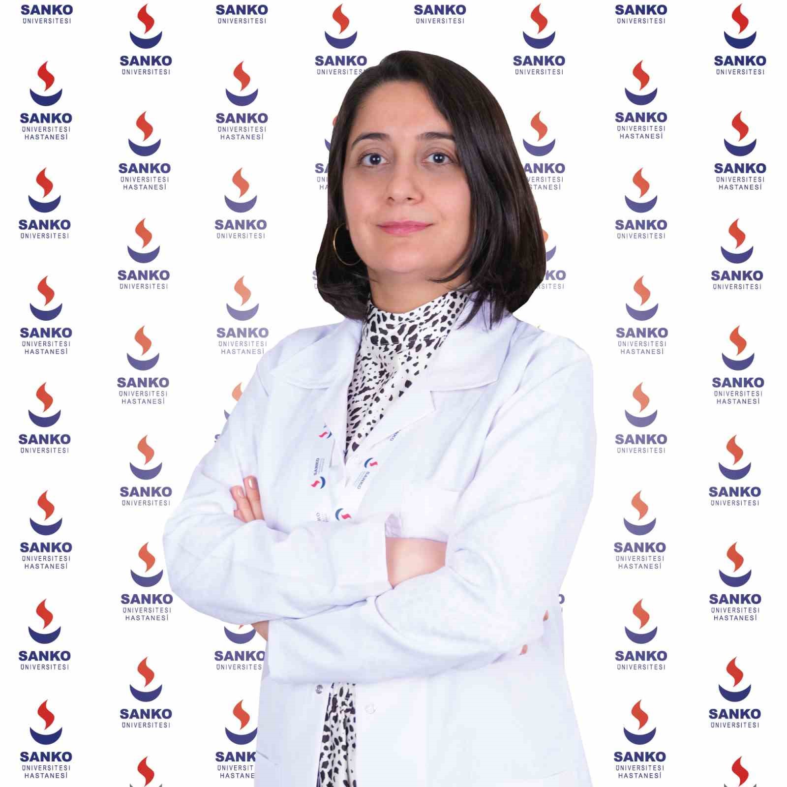 Uzm. Dr. Emine Kolu: "Ozon tedavisi, vücutta temel olarak antioksidan kapasiteyi artırır"